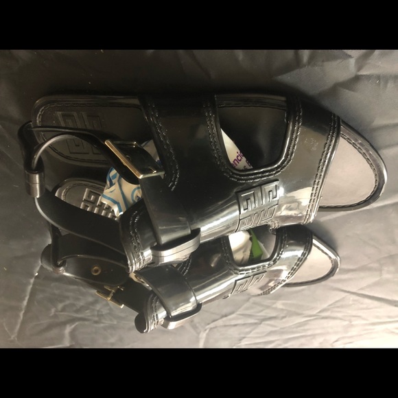 Givency Jelly Gladiator Sandals - Picture 2 of 14